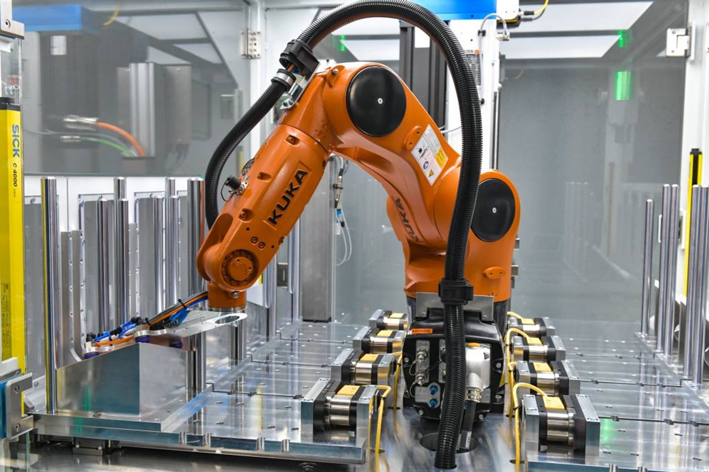 Преимущества автоматизации производства с помощью промышленного оборудования