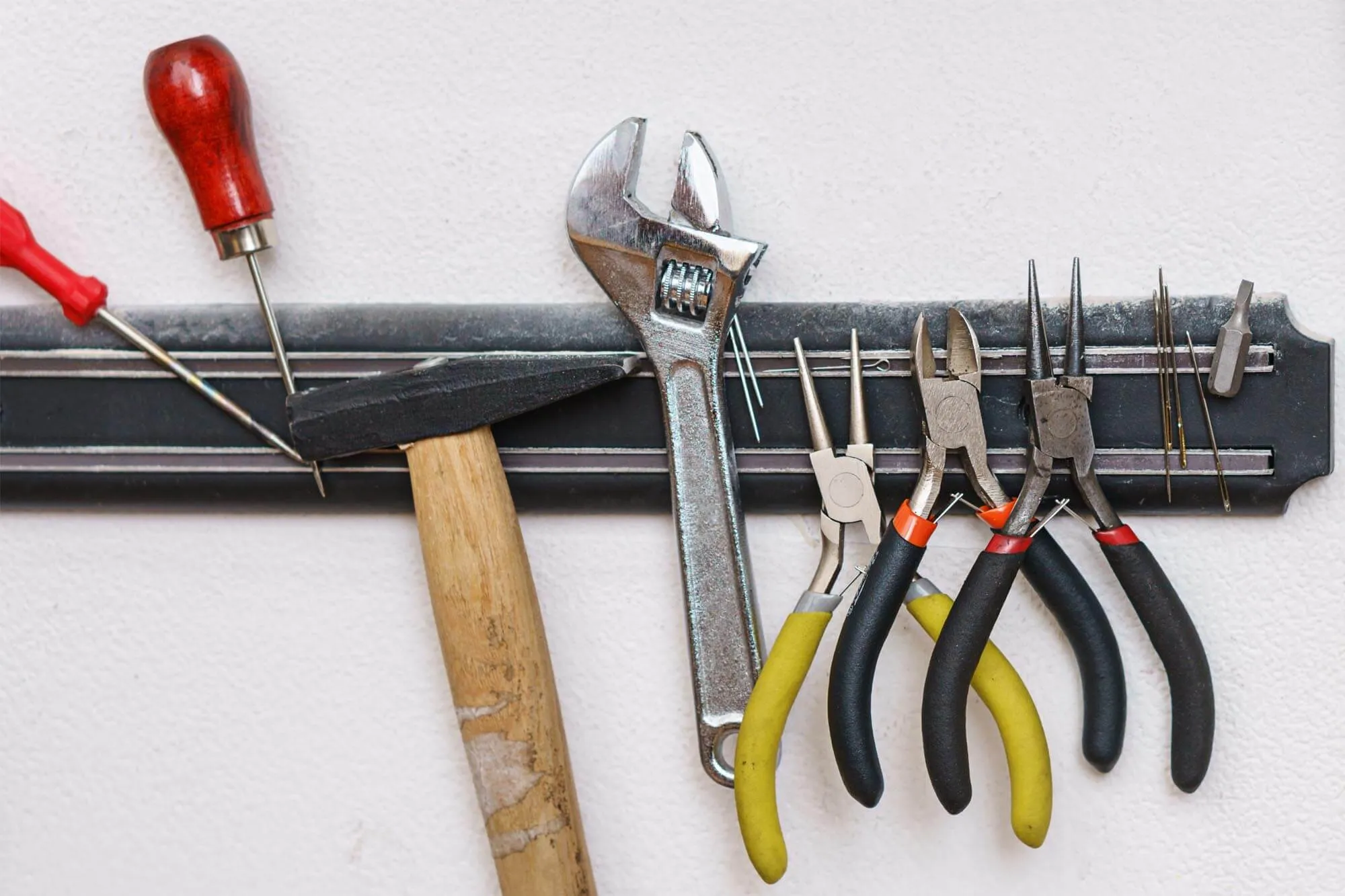Самые необходимые инструменты для начинающего мастера по ремонту