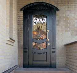 Как выбрать двери для загородного дома: материалы и особенности.