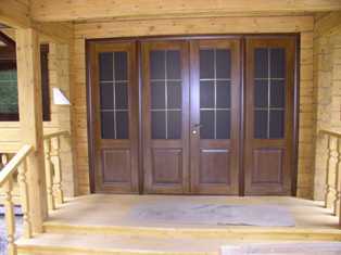 Преимущества использования деревянных дверей в вашем доме